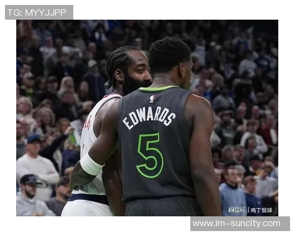 爱德华兹生涯总得分逼近万分大关仅差23分即将创造新历史